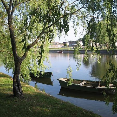 Pokoje I Domki Nad Kanalem Bystrym Augustów Εξωτερικό φωτογραφία